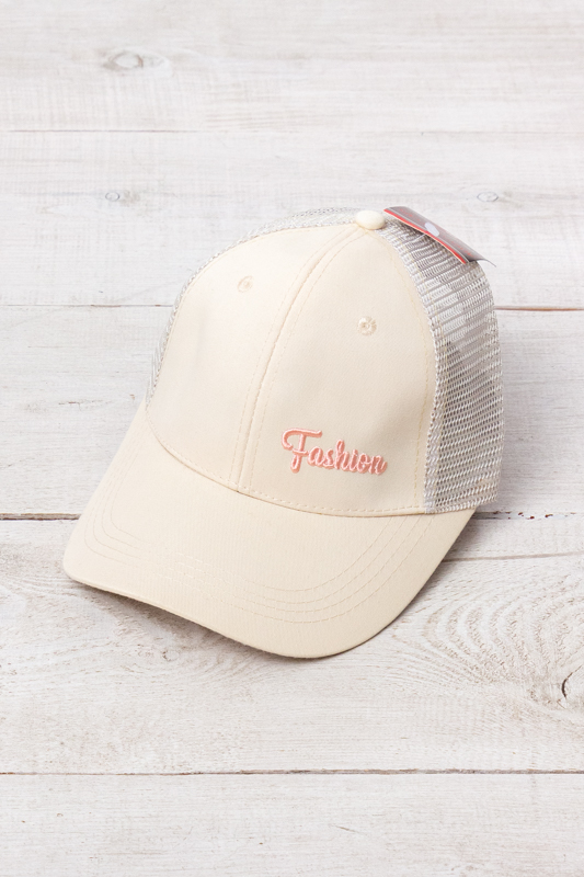 Кепка жіноча